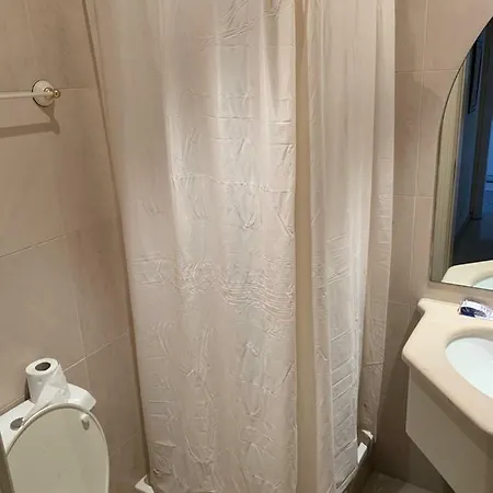 Sweet With Bathroom In Pensión Lisboa