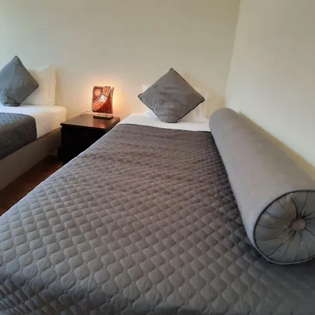 Pensión Sweet With Bathroom In